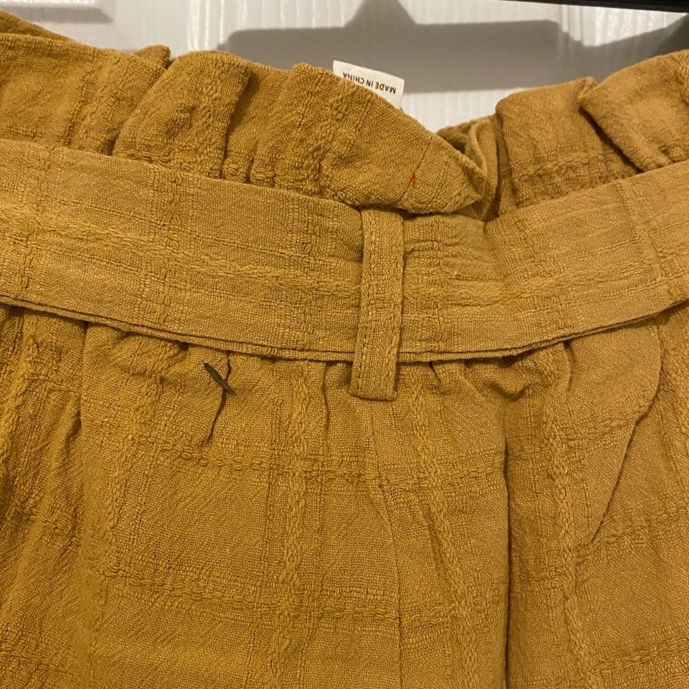 Tie Front High Waisted Shorts - Picture 9 of 9